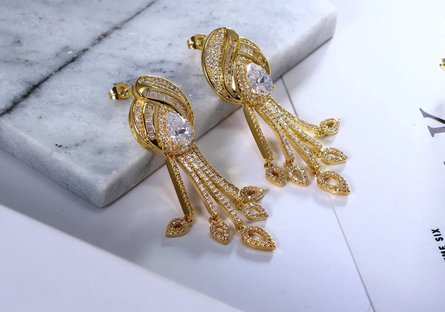 Large Dangle earrings Gold and White color Setting Bright Cubic Zirconia Women Jewelry for Bridal Wedding party