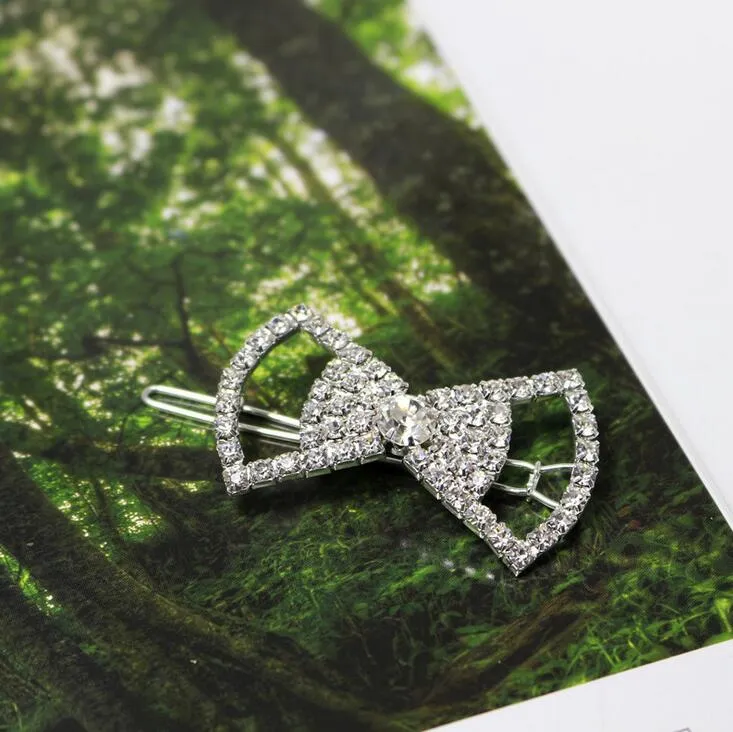 Small fresh and lovely ladies hair card heart with a diamond headdress bangs folder folder frog hair clips FJ189 a 