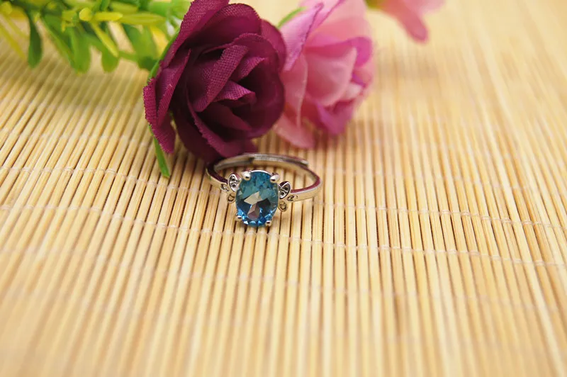 Charm Ring 925 Sterling Silver inkrustowany z Blue Topaz Ring. Pierwszy wybór dla pięknej pani