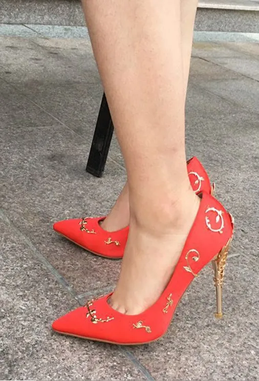 wholesaler big sale Red bride's shoe bridesmaid bridal shoe lady 2017 spring new pointy heels satin women's shoes