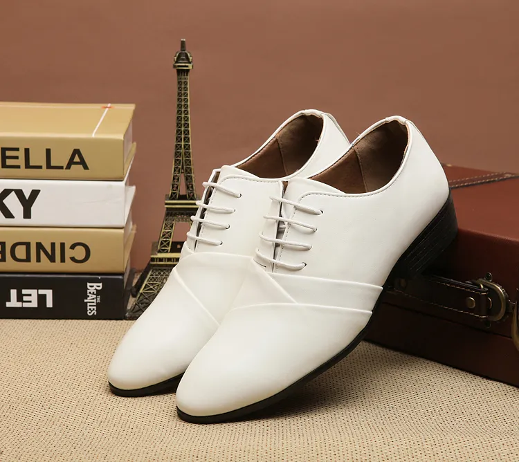 New Brand Handsome Men Leather Flats Oxford Shoes White Men Wedding Shoes Pointed Toe Male Business Dress Shoes