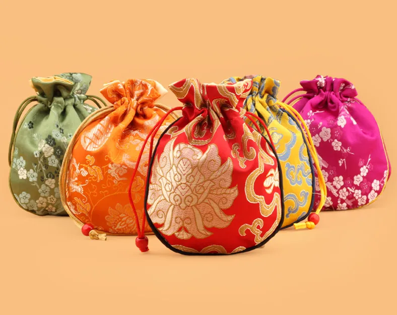Cotton filled Thicken Silk Brocade Small Pouch Drawstring Travel Jewelry Storage Bag Vintage Crafts Trinket Gift Packaging Bags 508667020