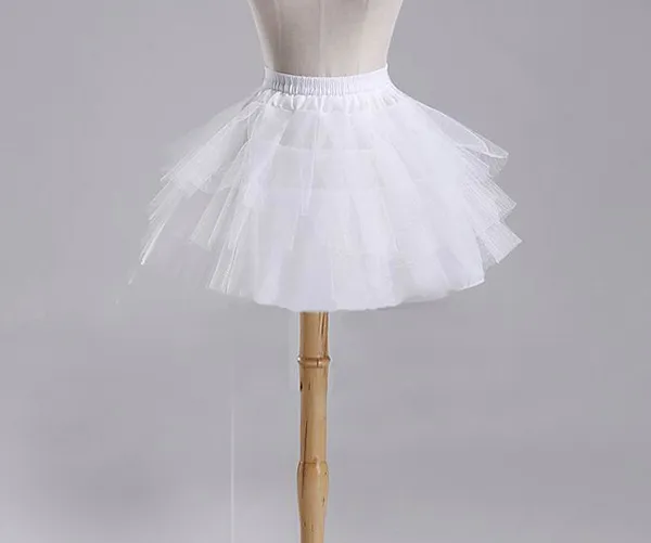 2017 barn petticoats bröllop tillbehör 3 lager hoopless kort crinoline vit blomma flicka klänning barn prinsessa underskirt