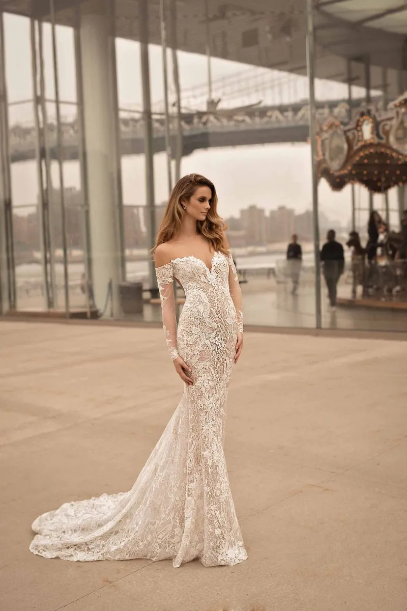 Berta robes de mariée chérie cou manches longues dos nu robes de mariée balayage train dentelle appliquée sirène pays robe de mariée