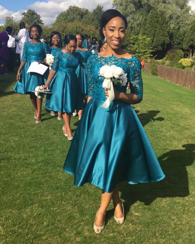 2021 Teal Satin Te Längd Nigerianskt Land Bridesmaid Klänningar Half Sleeve Lace Evening Party Gowns for Wedding Gästklänningar Plus Storlek