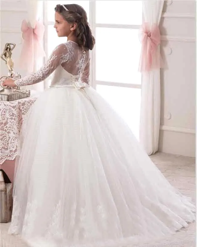 2019 Fashion Hot Sale Langarm Blumenmädchenkleider für Hochzeiten Spitze Erstkommunion Kleider für Mädchen Festzug Kleider Weiß Elfenbein