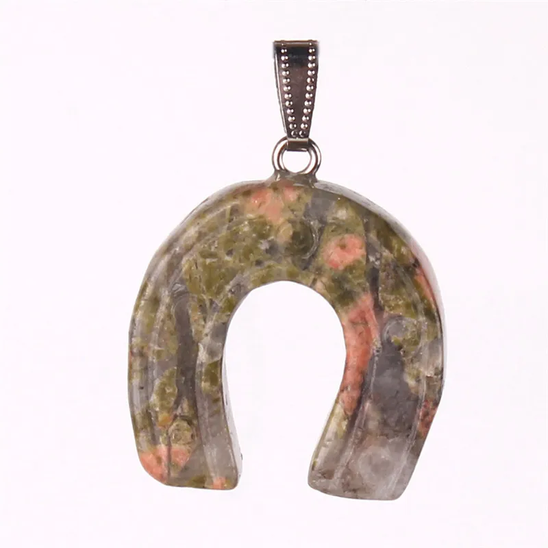 Horseshoe Natural Stone Horse's Hoof Pendants Mixed Lucky Jewelry Colroful Stones Charms Pendulum for Jewelry Making 