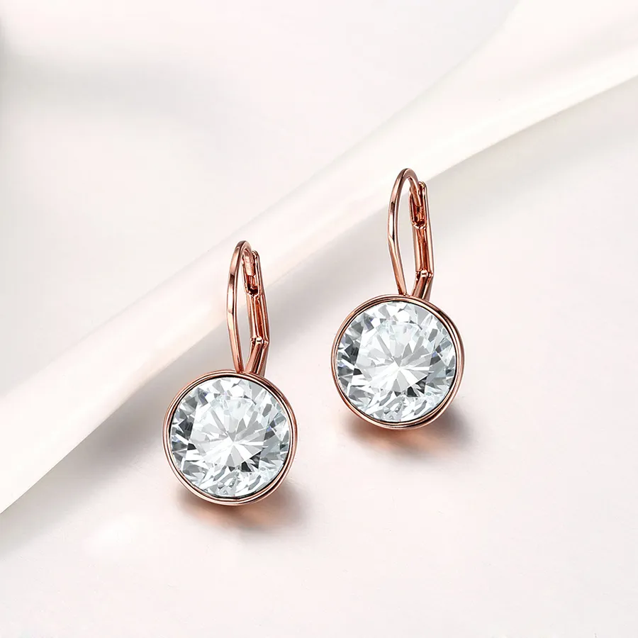 Bella Piercing Dange oorbellen Rose Gold Color Sieraden voor vrouwelijke witte kristallen van Oostenrijk Fashion Stud Earrings Party Sieraden Accessoires