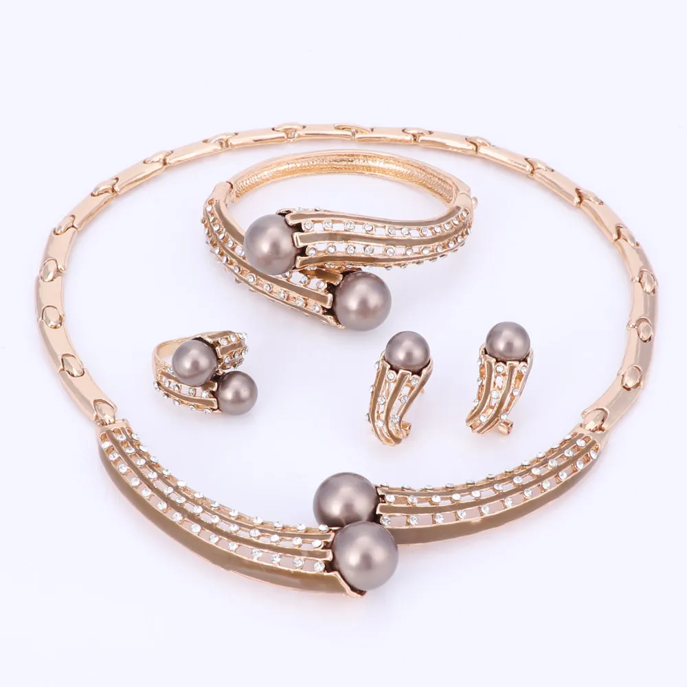 Marke Schmuck Set Vergoldet Schmuck Sets Frauen Hochzeit Zubehör Für Frauen Simulierte Perle Kristall Halskette Ohrringe Set