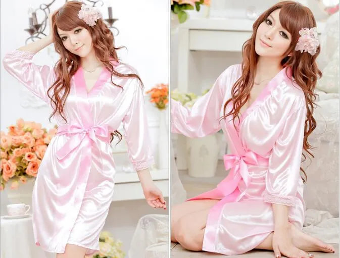 Dressing Gowns Sexiga Kvinnor Satin Lace Robe Sleepwear Underkläder Nightdress G-String Pyjamas 