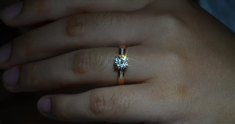 I gioielli con marchio Yhamni hanno set da 18 kgp con anello di francobollo 1 carat 5a sona diamond fidanzamento anelli donne 18kr0155372090