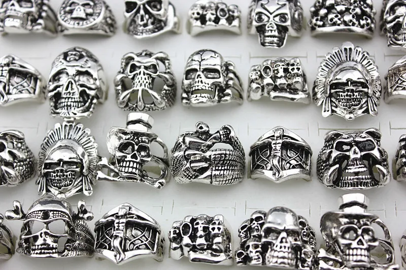 Hot sale Gothic Skull Carved Big Biker Rings Men's Anti-Silver Retro Punk Rings For Men s Fashion Jewelry in Bulk wholesale