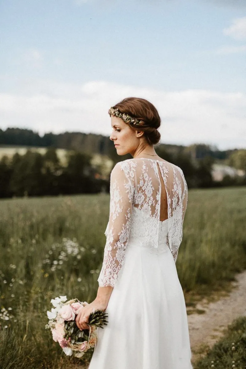 2019 Fall Wedding Dress Jacket Shawls Sexy Back Bridal Wraps With Long Sleeves Custom Made Lace Bolero