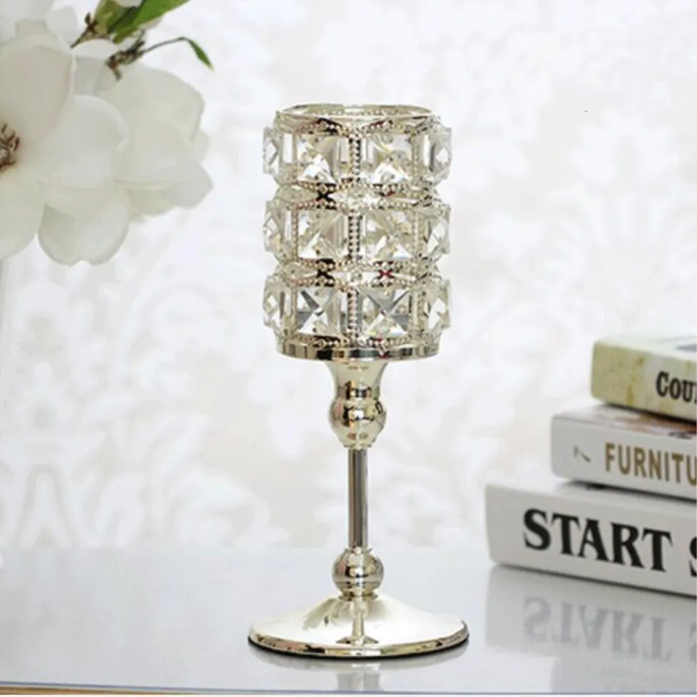 Nowy Specuary Metal Silver Silver Candle Crystals Holder Wedding Table Candelabra Centerpiece Home Decoration Candlesticks 3 Rozmiar