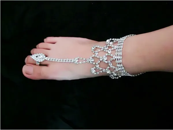 Gorgeous Bröllop Rhinestone Anklets Beach Bröllop Smycken Toe Ring Anklet Foot Chains Ankel Armband Barefoot Sandaler