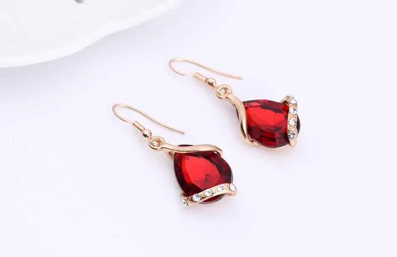 Colliers en chaîne en or rose Rouge d'oreilles en ramiement collier de gouttes d'eau en cristal