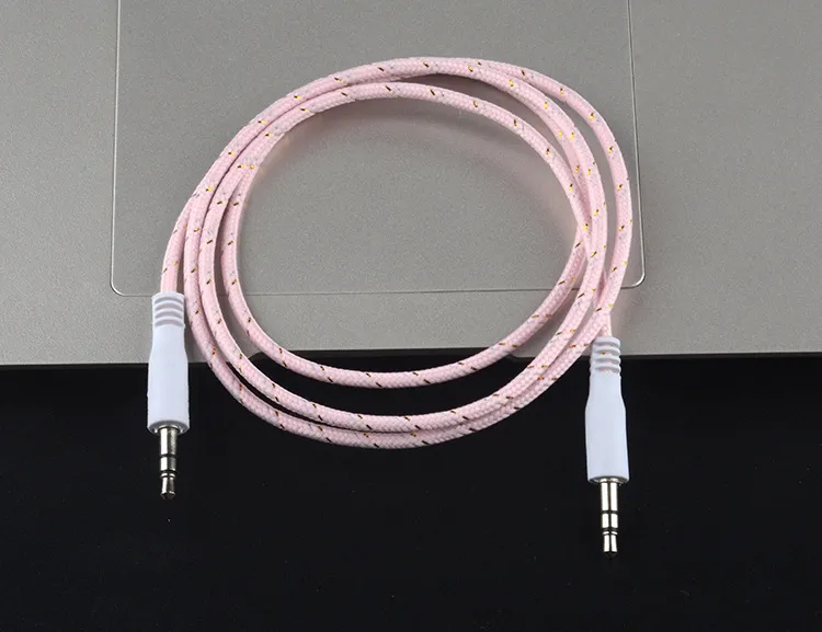 Высококачественный Nylon Aux Cable 35 -миллиметровый стереопоглощающий аудиокабель.