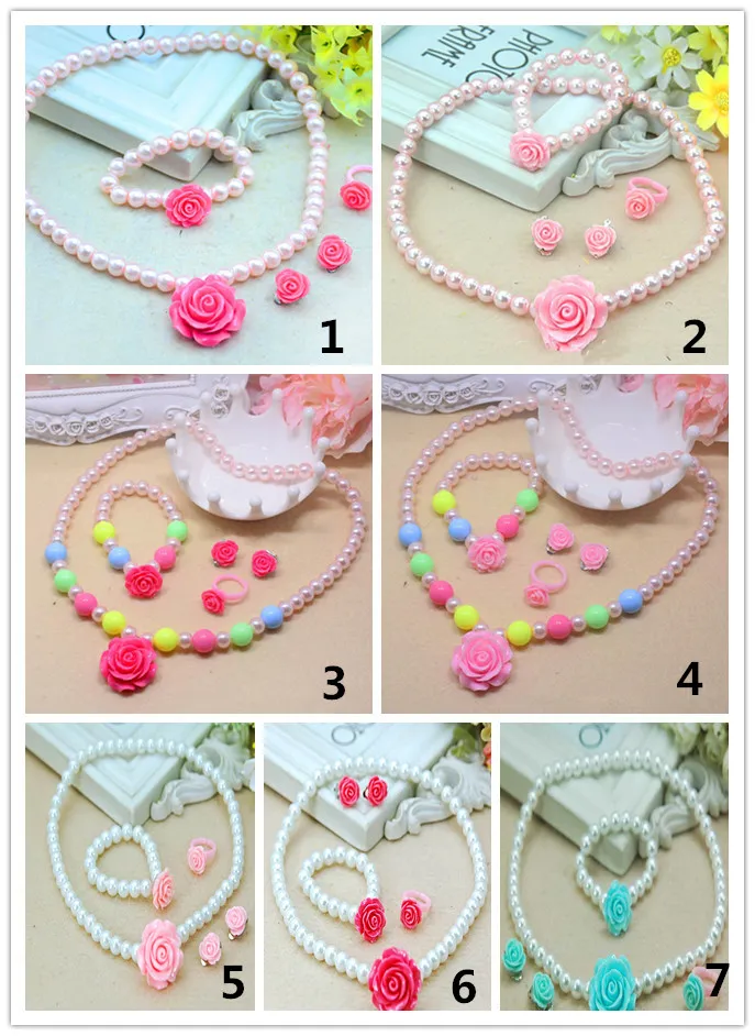Schöne Baby Mädchen Imitation Perlen Perlen Schmuck Rose Blume Halskette Armband Ringe Ohrringe Set Kinder Kinder Geschenk