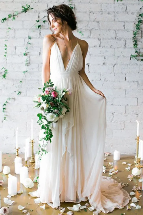 2020 Robes de mariée simples à col en V profond avec train de balayage avec bretelles Sex Flow en mousseline de soie dos nu robes de mariée de plage