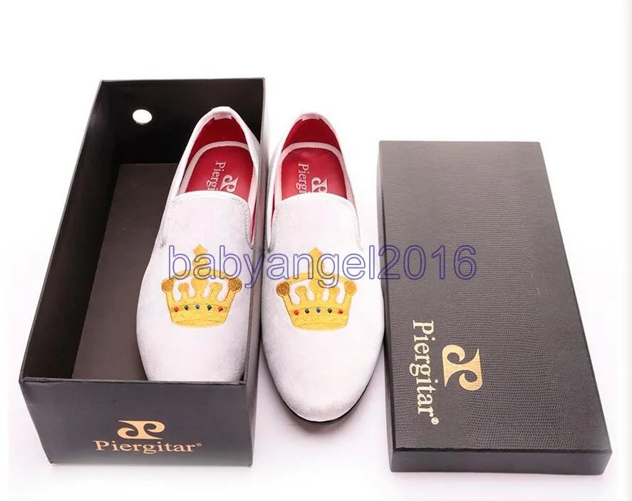 Brodé or couronne conception hommes chaussures velours chaussures mode hommes fumer pantoufles hommes mariage et fête mocassins livraison gratuite