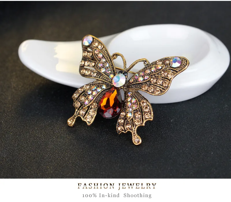 Yeni Moda ve Güzel Kelebek Alaşım Broş Sıcak Satış Yüksek dereceli Diamante Broş Giyim Atkılar Aksesuarları için kullanılan