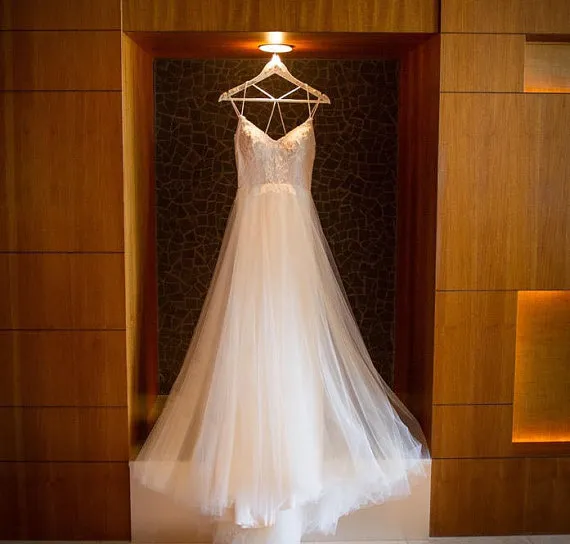 Boho Chic robe de mariée plage robe de mariée bas dos haut qualité dentelle avec perles robe de mariée simple, corset robes de mariée sexy