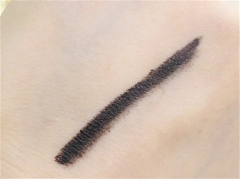 HOT Eyeliner crayon à sourcils noir / marron EYE / LIP Liner Crayon Aloe Vitamine E1.6g DHL Livraison gratuite