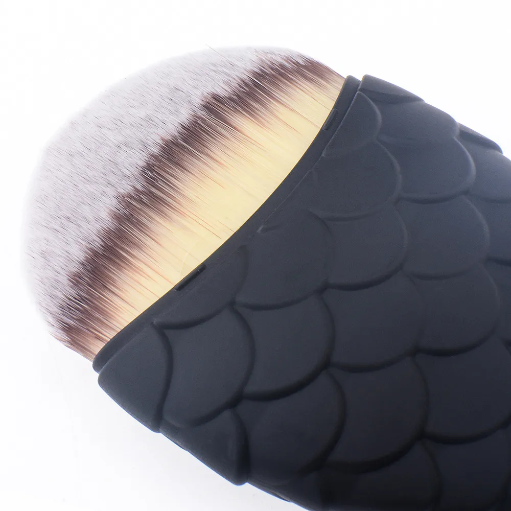 Fishtail Fish Scale Pinceles de maquillaje Mermaid Brush para Foundation Pressed Powdre Color mezclado DHL envío gratis