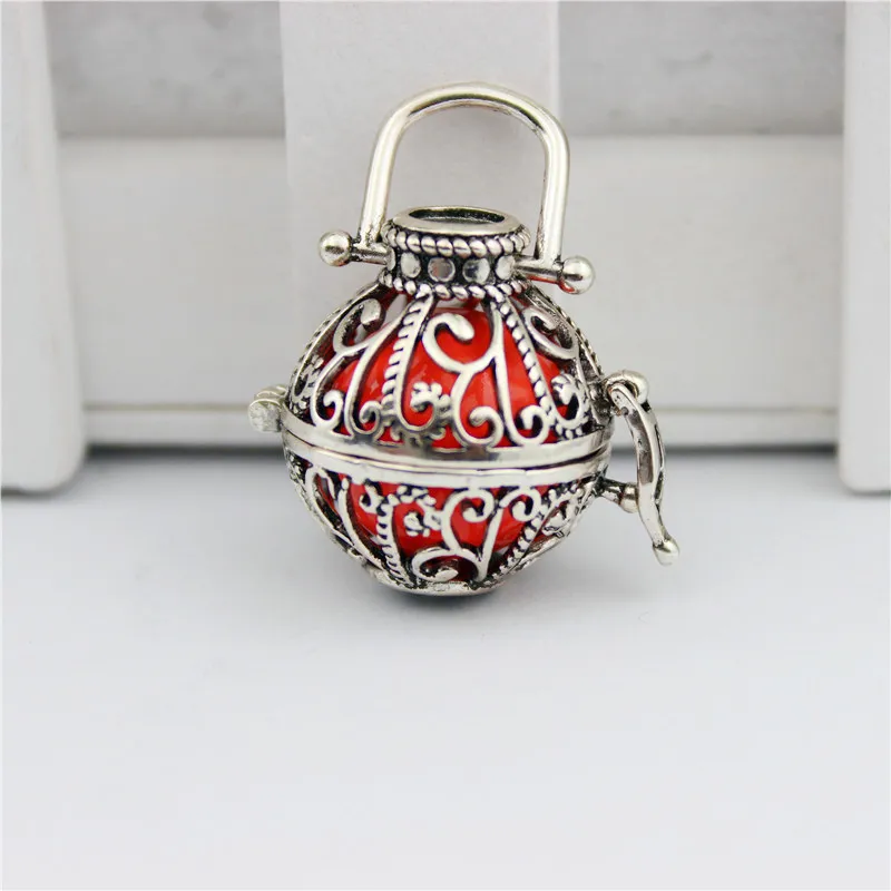 Fashion Opening floating Sound bead Lockets pendants 22*22mm Hollow Cage Pendant for Women Pregnany Mexico Harmony Balls Necklace Jewelry