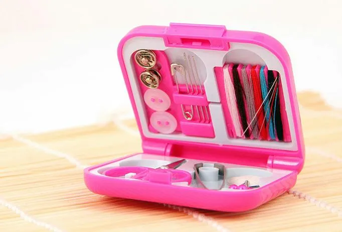 Portable Travel Sewing Kits Box Needle Threads Scissor Thimble Home Tools