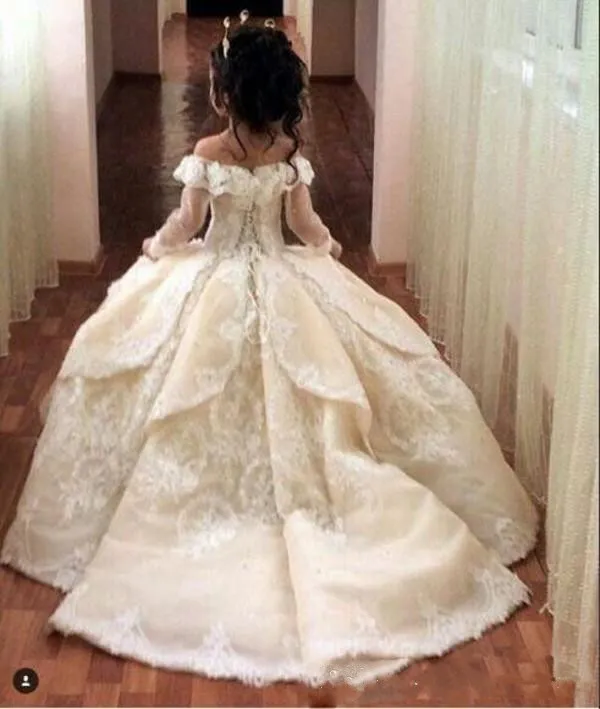 Luksusowe Cute Baby Girls Pageant Dresses 2020 New Off The Shoulder Sheer Z Długim Rękawem Koronki Appliqued Cekiny Kwiat Girl Dresses Gorset Powrót