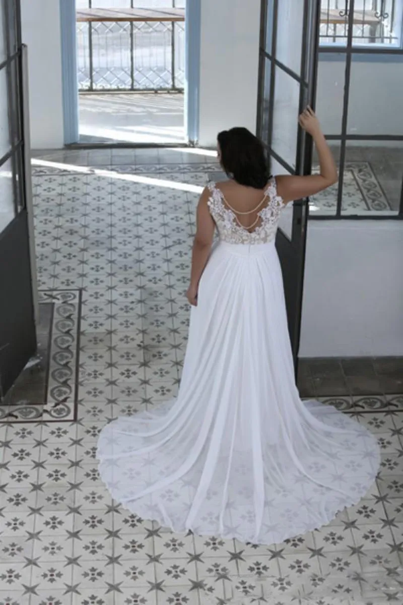 Plus Size Sukienki ślubne Tłuszcz Kobiety Sweetheart Sheer Bateau Neck Plaża Koronki Top Suknie Ślubne Białe Nude Tanie Wysokiej Jakości Brides Dress