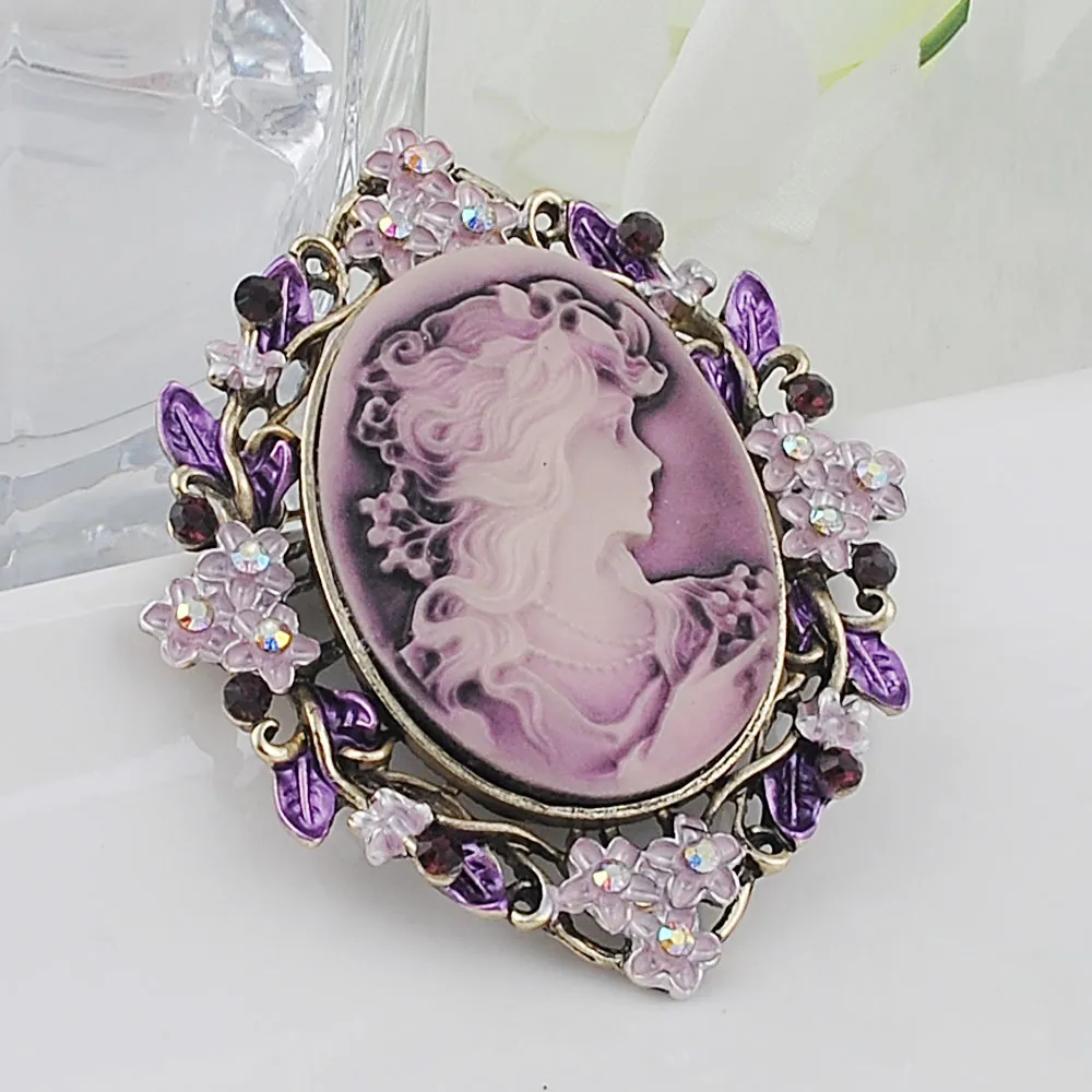 Charm Brooches Classic Vintage Style Retro Cameo Beauty Queen Head Brooch 