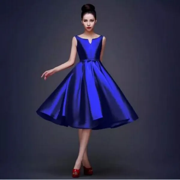 Ny högkvalitativ enkel Royal Blue Black Red Cocktail Dresses Pete Up Tea Length Formella festklänningar plus storlek Custom Made Cheap268s