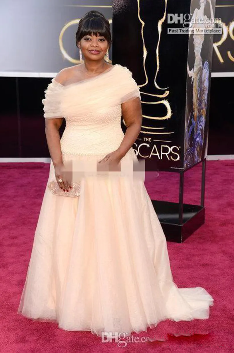 85 ° Oscar Octavia Spencer Abiti da ballo asimmetrici da sogno Abiti da sera celebrità con spalle scoperte A-Line Abito da sera plus size