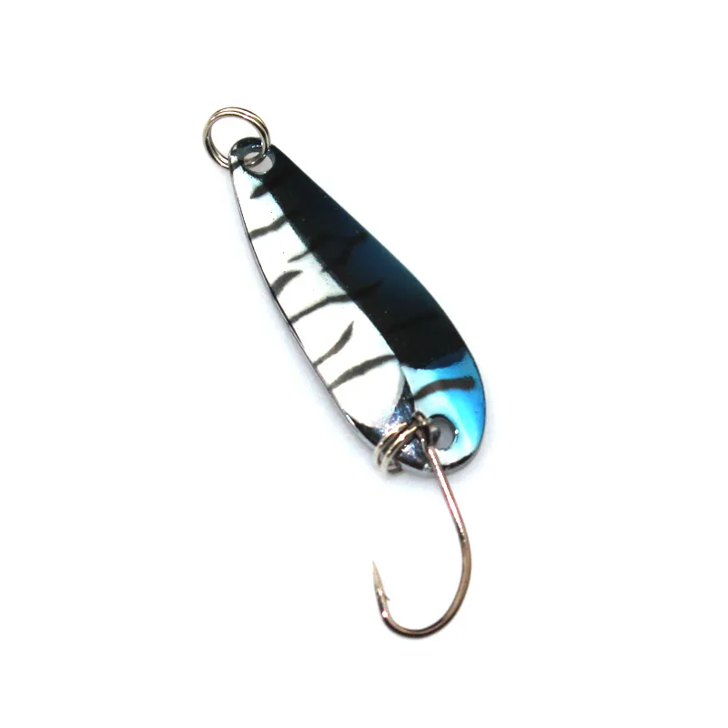 釣りルアーlotスプーンメタルハードベイトフィッシングルアースパンコールノイズハードベイトスピナーISCA PESCA Tackle7119725