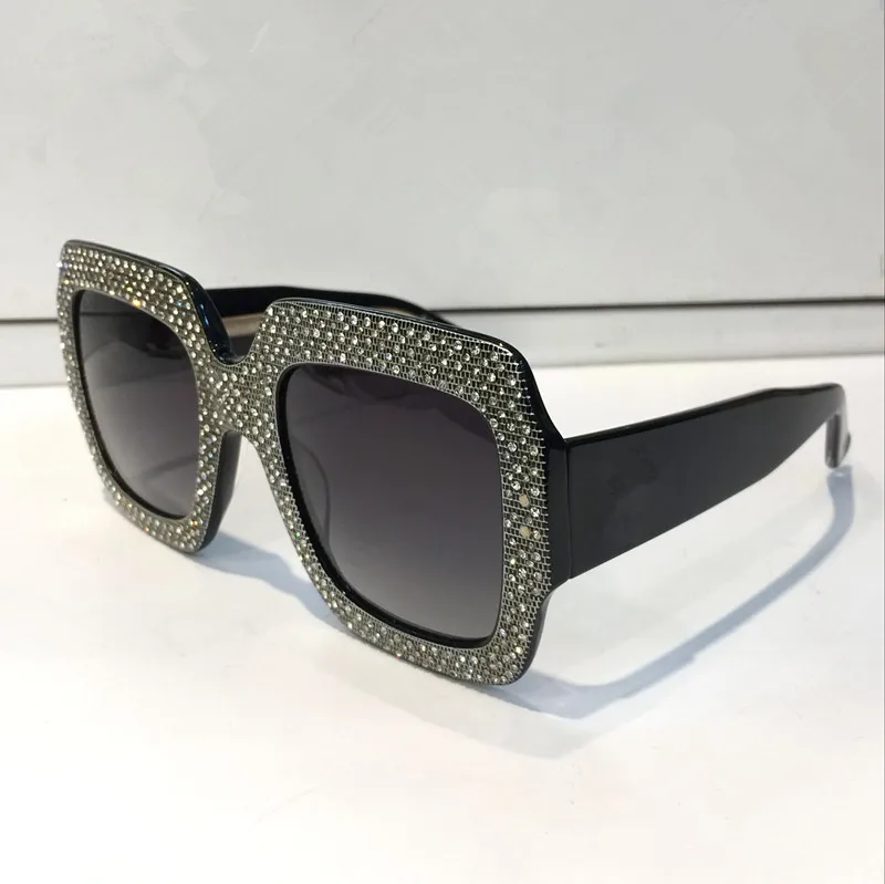 0048 Gafas de sol Gran marco elegante especial con marco de diamante Estilo vendedor caliente de la lente circular incorporada de la calidad superior viene con estuche