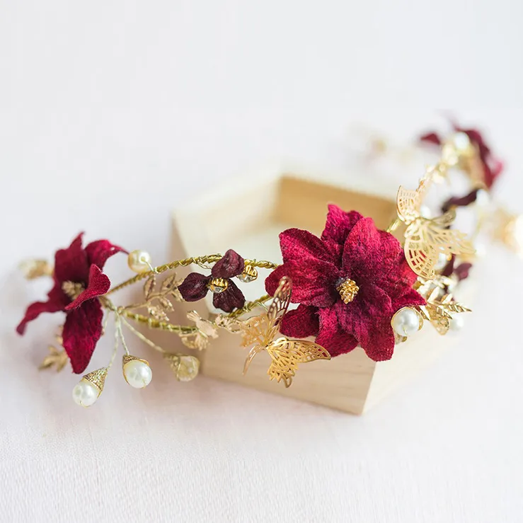 Accessori di strass affascinanti Corona di nozze di fiori di cristallo Corone d'arte di alta qualità in Giappone e Corea del Sud la sposa