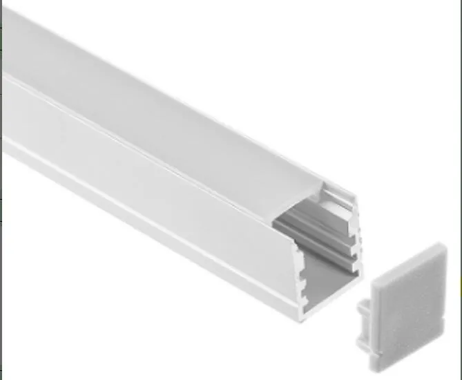 Gratis frakt Aluminium Extruderad profilkanal U Formhus med mjölkkåpa, ändkåpor, monteringsklämmor för LED-bandljus