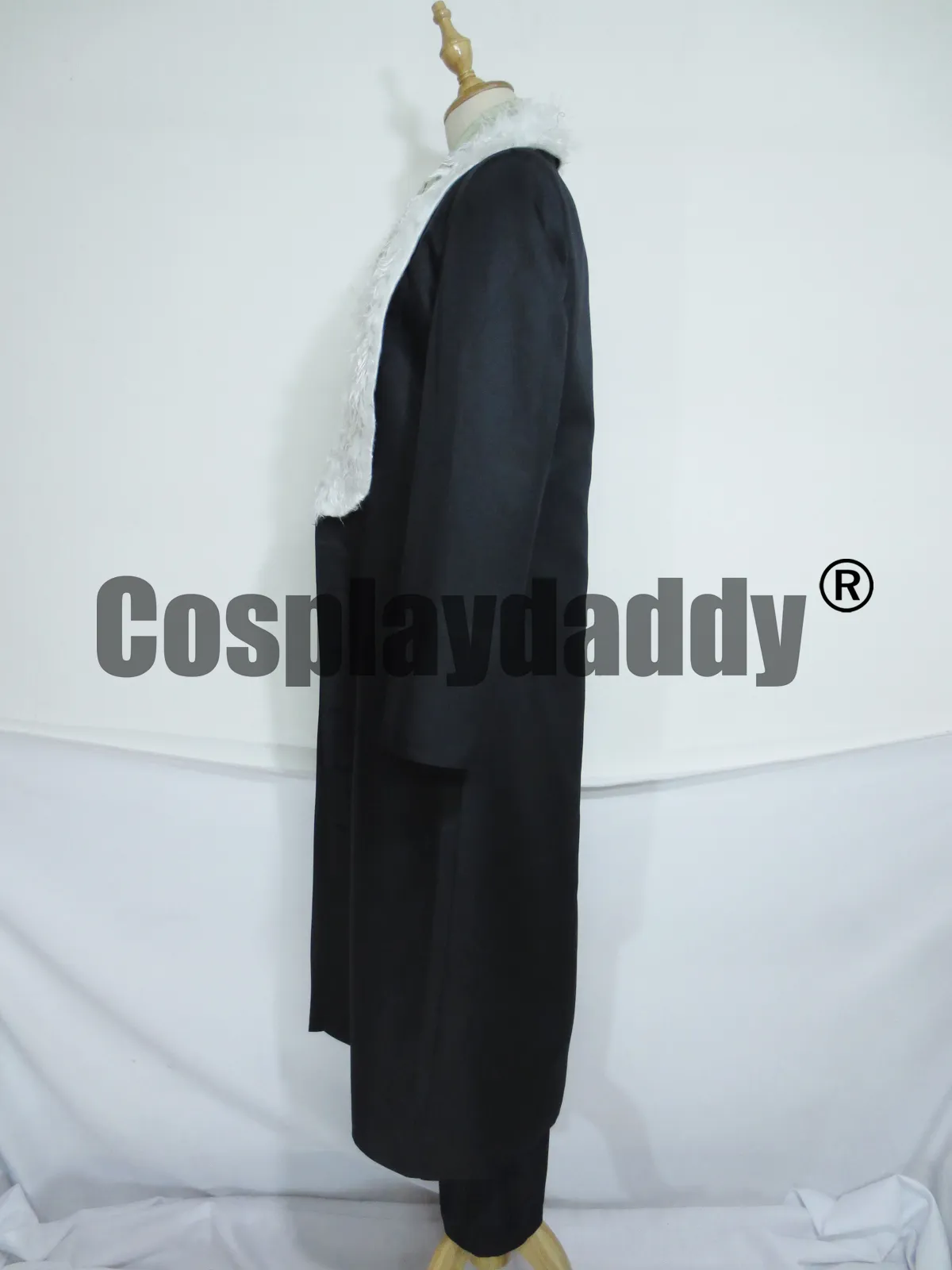 En bit cosplay kostym sir krokodil päls krage svart kappa