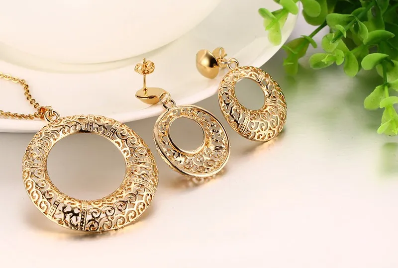 Уникальный полый дизайн кулон ожерелья набор золота цвет модный круглый кулон ожерелье серьги женские украшения