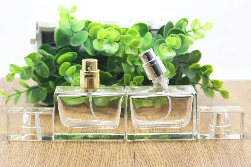 30mlの実用的な香水びんのガラスの詰め替え可能な香りのびんの空の包装ケース金属のスプレー自動化器化粧道具ZA1616