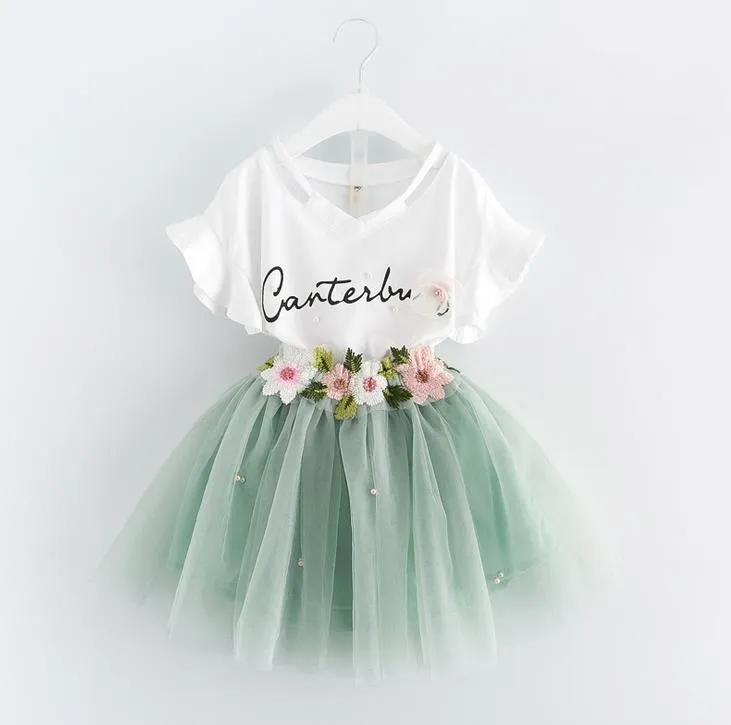 Nya sommarflickor klänning uppsättning baby barn bokstäver bomull t-shirt + broderi blomma spets tulle kjol 2pcs kläder kostym barn outfits 13031