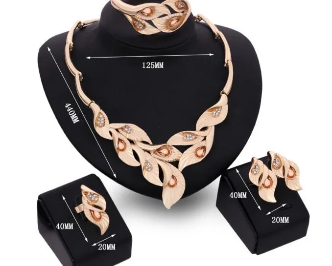 Fashion hot style flowers golden necklace restoring ancient ways dress accessories jewelry set dinner activities