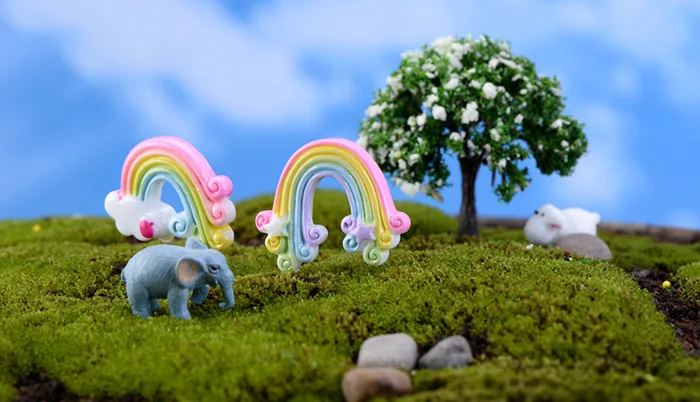 MOQ Partihandel Gratis frakt Mini Resin Rainbow Bonsai Garden Fairy Miniatyr som används i trädgården Hem eller Bröllop Occassion Alternativ