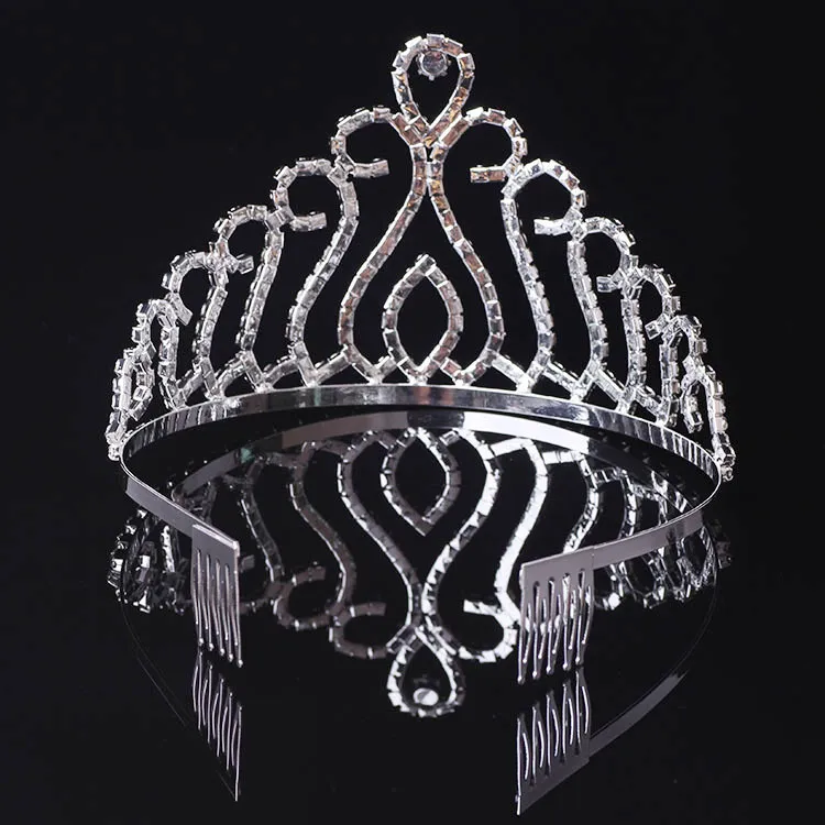 Bridal Tiaras z Dżetów Biżuteria Ślubna Dziewczyny Headpieces Urodziny Party Performance Pageant Crystal Crowns Akcesoria ślubne # T035