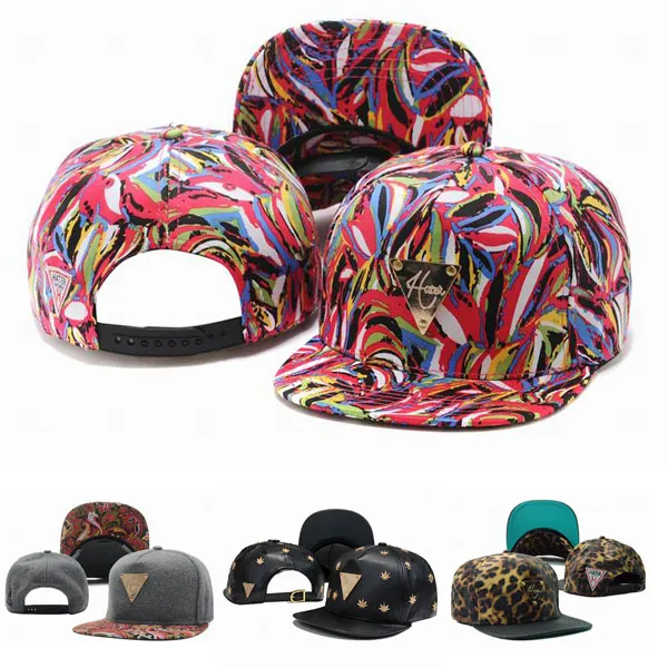 ファッションヘッターストラップバックキャップメタルロゴ帽子ゴールデンメンズレザーデザイナースポーツサマースナップバック野球キャップヒップホップ調整可能帽子