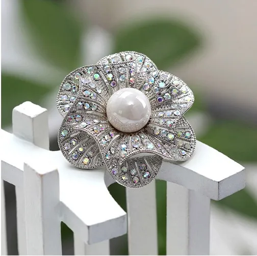 1.8 Inç Taklidi Kristal Diamante Çiçek Broş Düğün Parti Corsages 3 renk Mevcut Vintage Stil