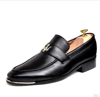 Pour promouvoir de NOUVELLES chaussures en cuir cuspide rouge Chaussures habillées pour hommes Chaussure d'affaires pour hommes Chaussures de créateurs de marque de qualité supérieure pour hommes Mariage