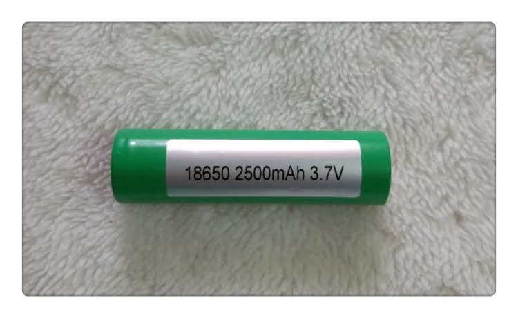 Exterior 18650 25R INR18650 25R 20A lói baterias, 2500mAh eletrônicoCigarette para bateria de energia lanterna